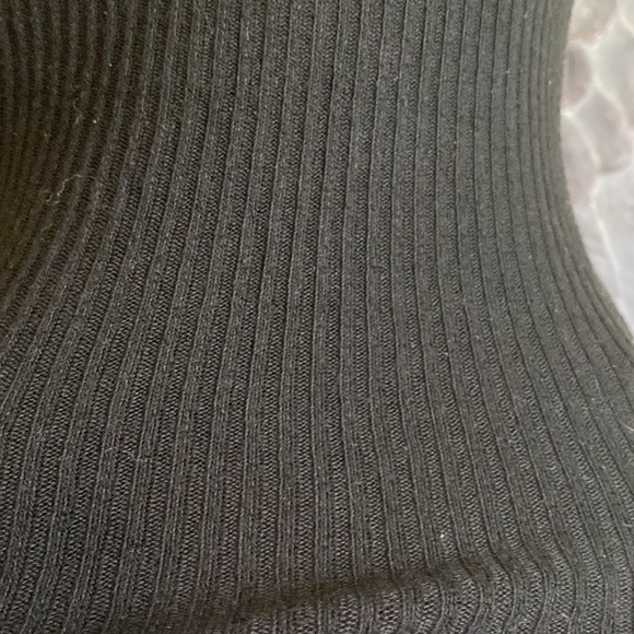 Brandy Melville Long Strap Crop Top - Picture 2 of 6